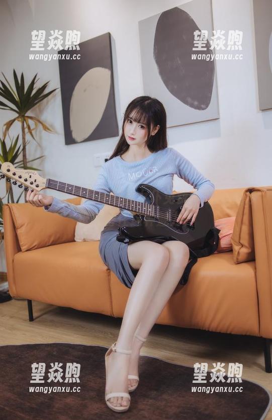 羽生三未的万圣黑丝女仆免费作品，谁能抵挡得住这种魅力？