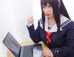 胡桃猫Kurumineko引领潮流：更衣女仆套图合集，撩得你心痒痒～