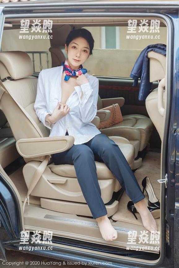 花漾show - 妲己_Toxic的校园美图：私拍中真有种‘我懂你’的默契！