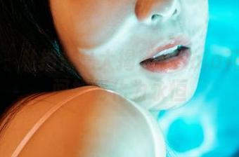 蜜桃社 – 私拍作品大揭秘：Rola花嫁的瞬间如何化为永恒