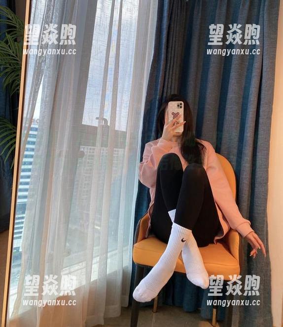 微密圈 - 软妹小九九白色图册：免费，保证看了让你目瞪口呆，后悔没早点点进来！