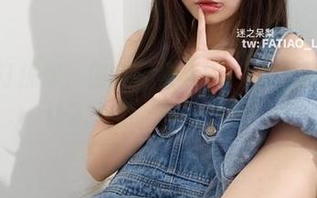 不想打扰你，但迷之呆梨Blue的美图实在让人上瘾，快下载吧！