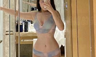 微密圈 – 快来围观！铁锤姐姐的美腿作品集，下载绝不后悔！