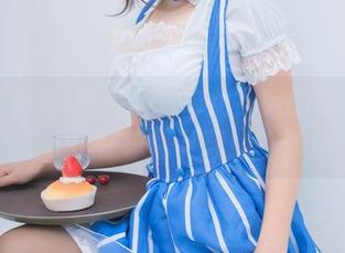 想看雯粥粥i如何诠释修女？她的作品集正在等你下载！