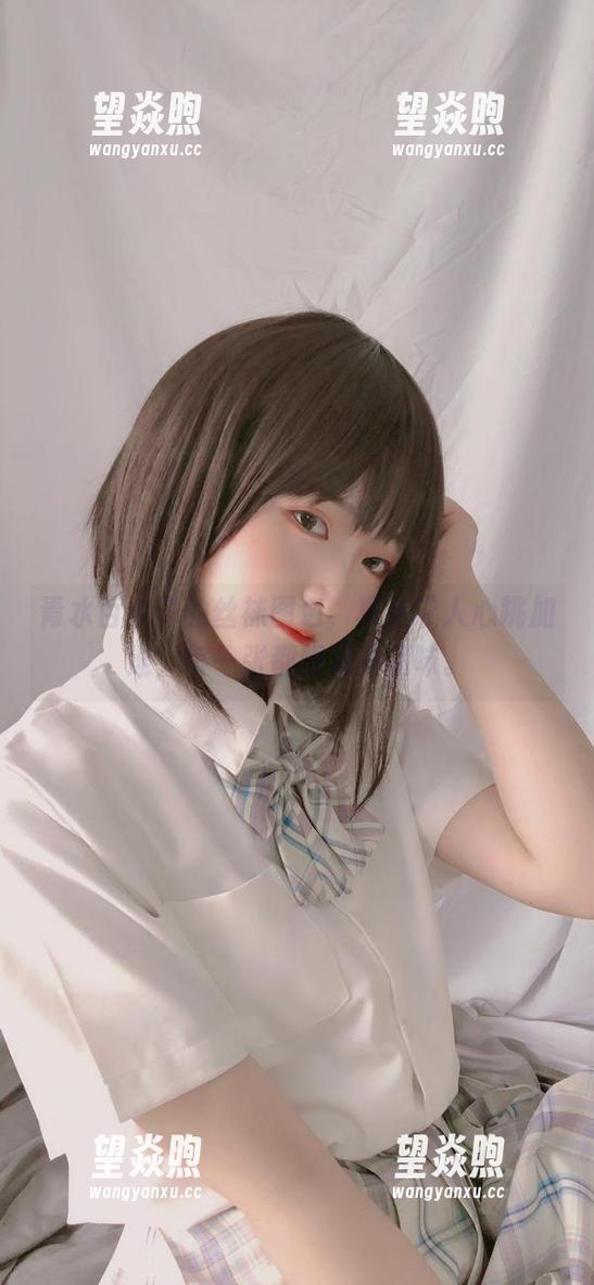 青水百合子的丝袜图包，真是让人心跳加速，每一张都想反复品味。